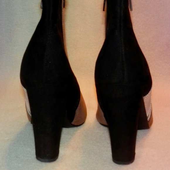 JUST FAB BLACK AND TAN STRIPED BOOT * 4.5 IN HEEL * FAUX SUEDE * ZIP SIDES * 9.5 - Picture 4 of 6